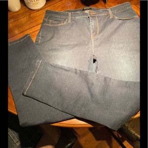 R Jeans Women’s Straight Leg Cotton Blend Jeans Size 31.  Excellent Condition!